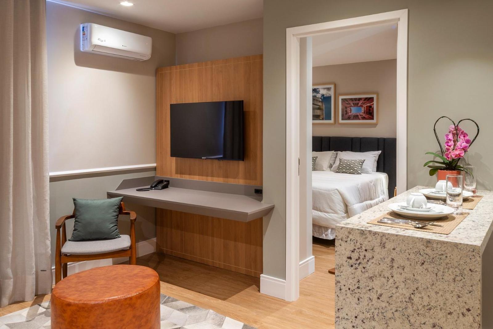 Executive Room with a Queen Bed and a Sofa,1667428180:JPEG